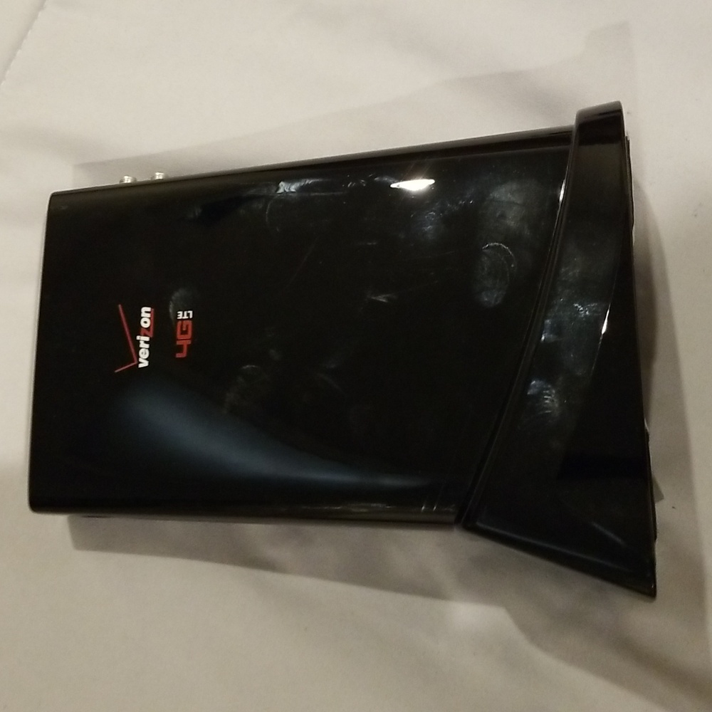 Verizon 4GLTE W/Voice Router UNLOCKED 18 hrs us
